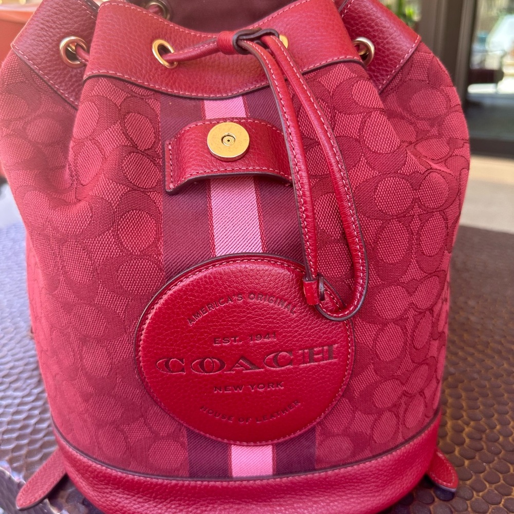 Coach Red Apple Signature Dempsey Patch Drawstring Backpack EXC - Picture 2 of 12